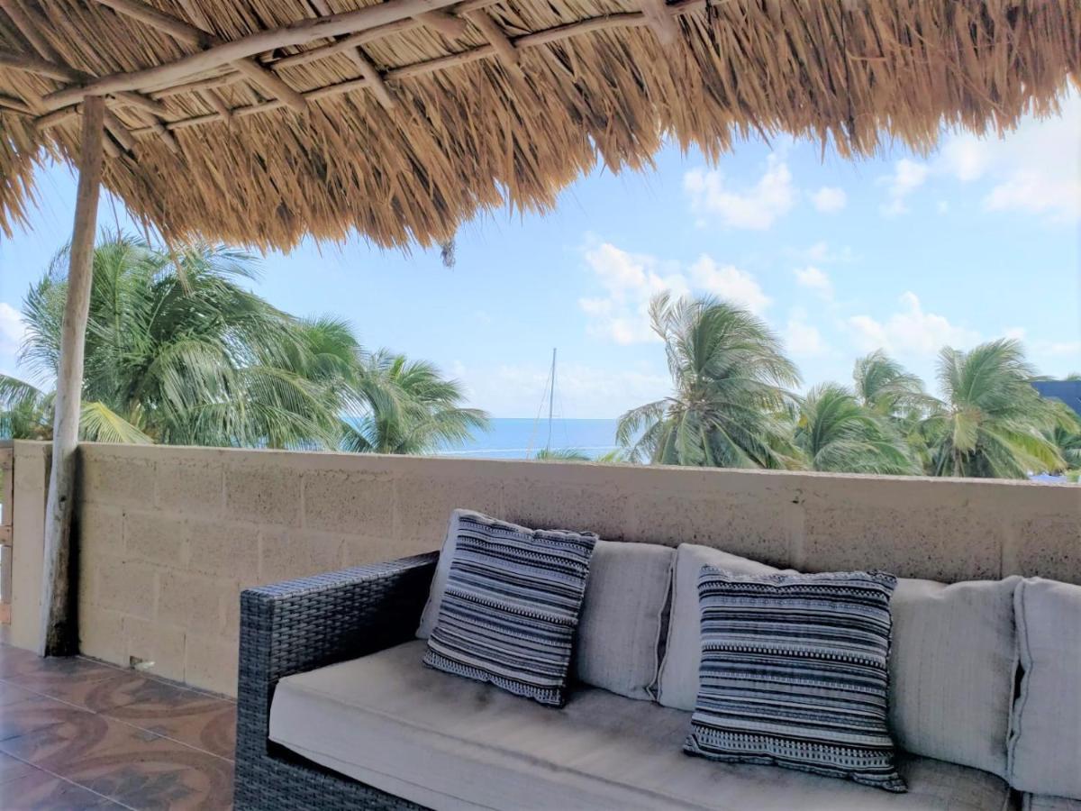 Beach Club Condos At Popeyes Caye Caulker Kültér fotó