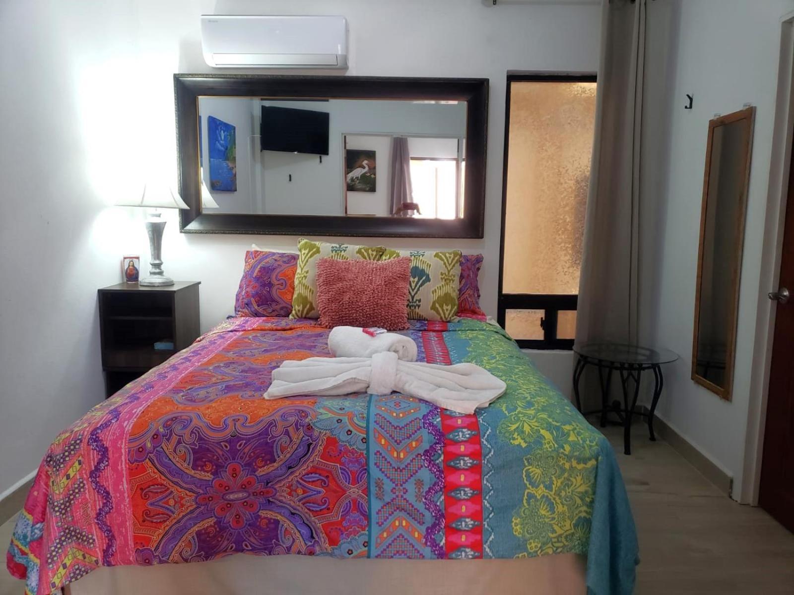 Beach Club Condos At Popeyes Caye Caulker Kültér fotó