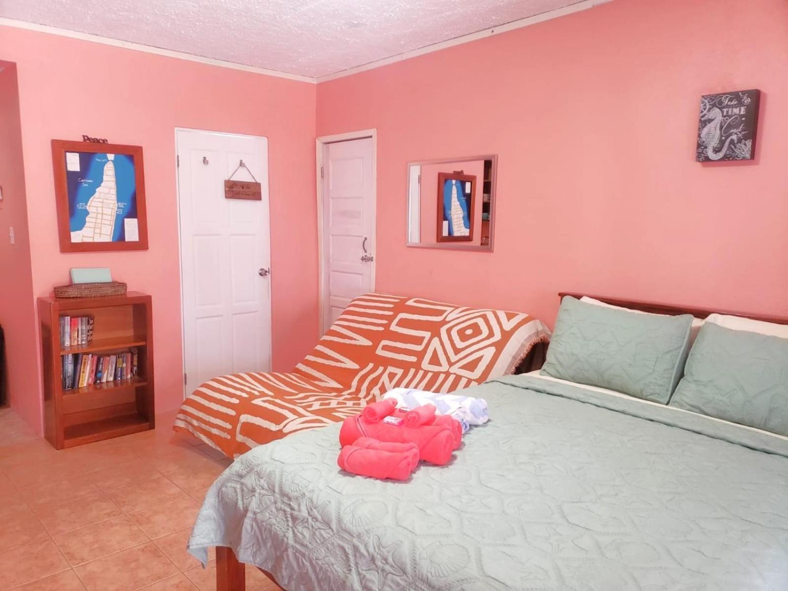Beach Club Condos At Popeyes Caye Caulker Kültér fotó